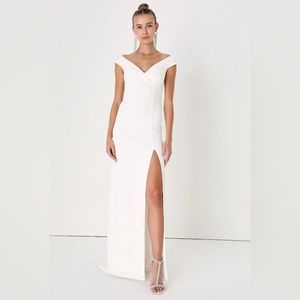 White formal dress/prom/wedding reception/engagement photo dress size 14